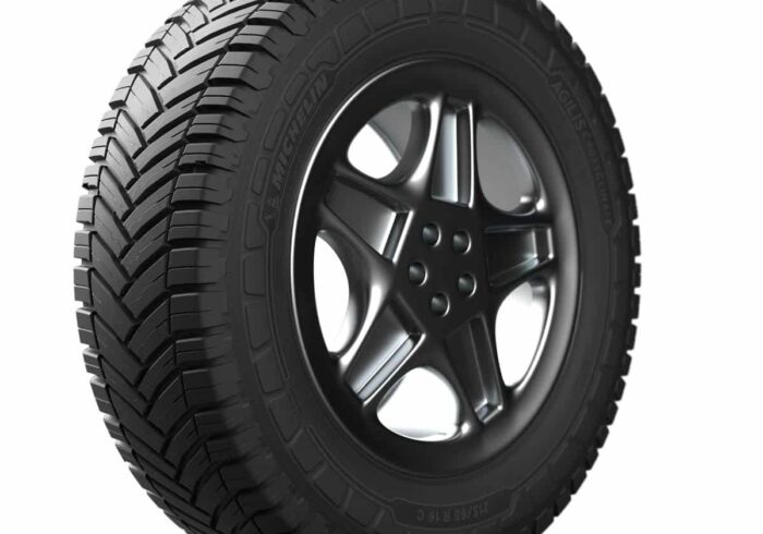 découvrez les pneus michelin agilis crossclimate, conçus pour offrir une performance exceptionnelle sur tous les types de routes. profitez d'une adhérence améliorée, d'une durabilité accrue et d'une efficacité énergétique optimale, qu'il pleuve, qu'il neige ou qu'il fasse beau. idéal pour les utilitaires et les professionnels en quête de fiabilité tout au long de l'année.