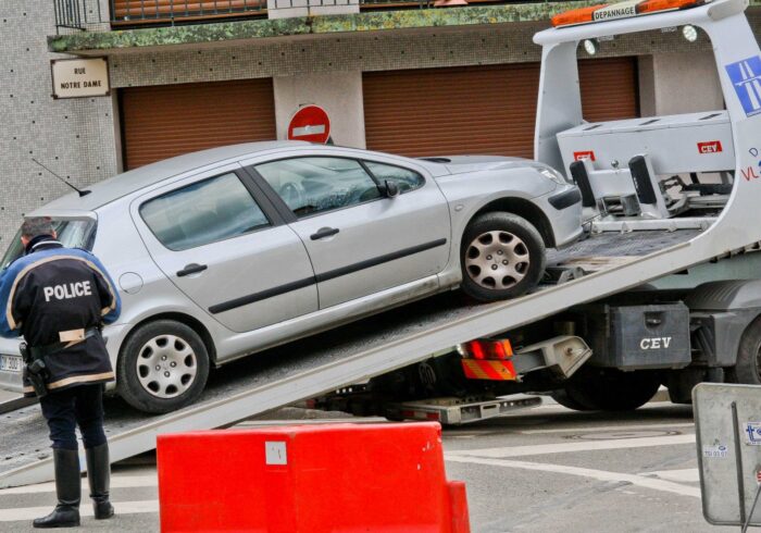 découvrez comment vérifier si votre voiture a été mise en fourrière. accédez aux démarches à suivre, aux sites utiles et aux conseils pratiques pour récupérer votre véhicule rapidement et facilement.
