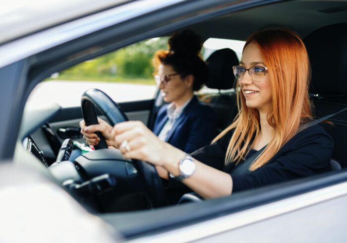 découvrez les meilleures alternatives aux auto-écoles traditionnelles pour préparer votre code de la route. options en ligne, cours particuliers et plateformes innovantes pour réussir votre permis de conduire efficacement.