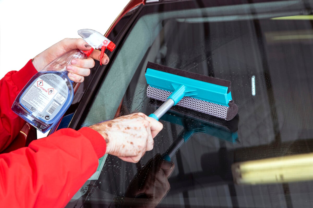 découvrez nos services d'entretien de pare-brise pour garantir une visibilité optimale et assurer votre sécurité sur la route. profitez de notre expertise pour réparer et entretenir votre vitrage automobile.