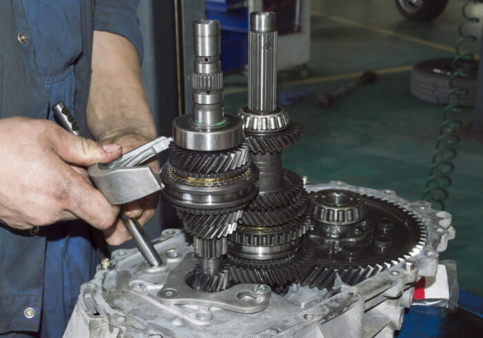 découvrez tout ce qu'il faut savoir sur le coût du remplacement d'une boîte de vitesses. obtenez des estimations, des conseils et des astuces pour gérer cette dépense auto afin de prendre la meilleure décision pour votre véhicule.