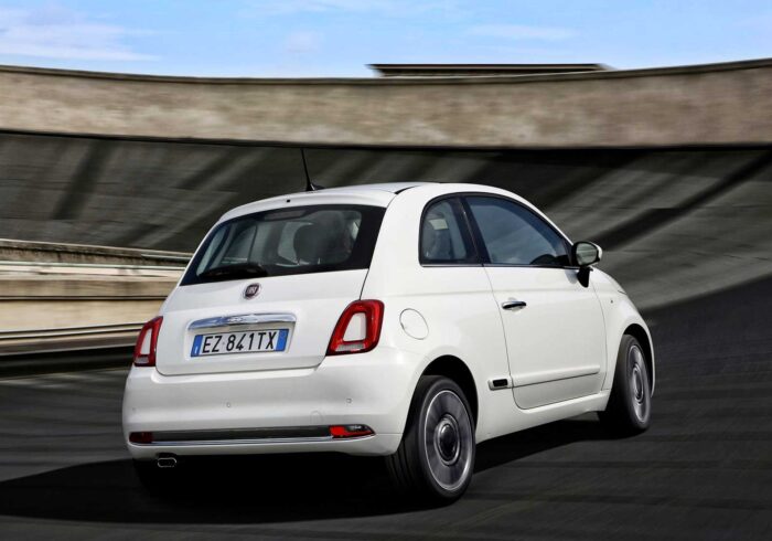 découvrez les dimensions des pneus pour la fiat 500, garantissant une conduite optimale et un confort accru. trouvez les tailles recommandées pour améliorer la performance et la sécurité de votre véhicule.