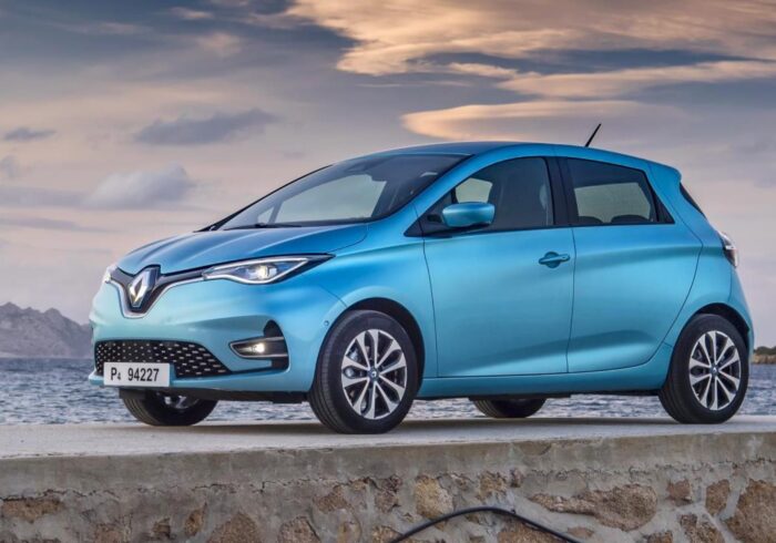 découvrez les pneus optimaux pour votre renault zoe afin d'améliorer la performance, la sécurité et le confort de conduite. choisissez parmi notre sélection de pneus adaptés pour maximiser l'autonomie de votre véhicule électrique.