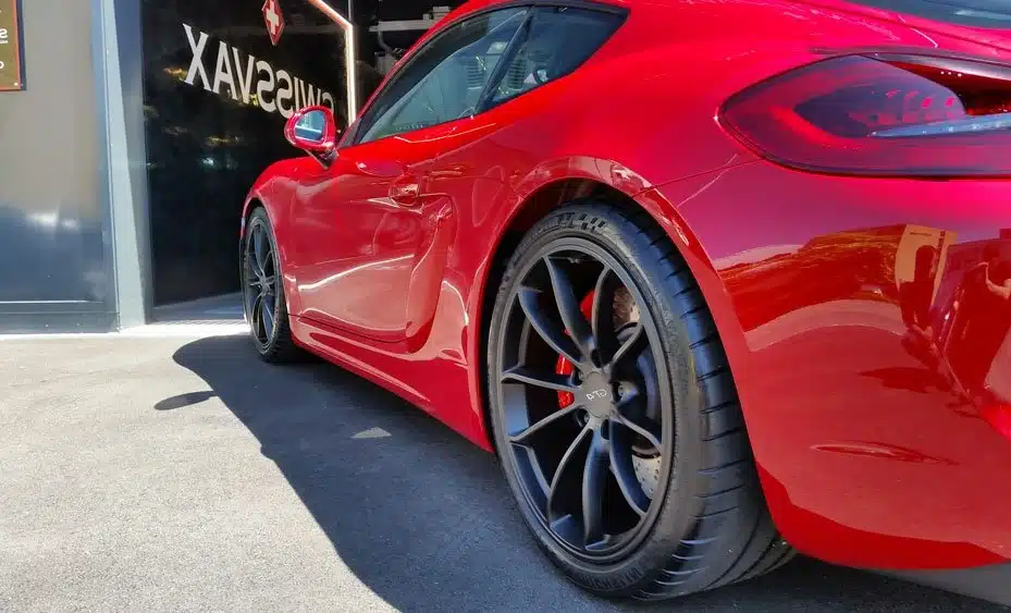 découvrez notre large sélection de pièces porsche de qualité supérieure, adaptées à tous les modèles. en tant que fournisseur expert, nous vous garantissons des pièces fiables et performantes pour optimiser votre véhicule. commandez en ligne et profitez de la livraison rapide!