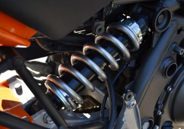 découvrez notre service de remplacement d'amortisseurs pour garantir une conduite sûre et confortable. profitez d'une expertise professionnelle et d'un rapport qualité-prix imbattable.