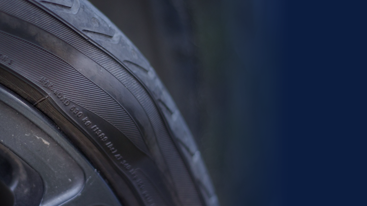 découvrez nos services de réparation de pneus avec hernie, garantissant une solution rapide et efficace pour retrouver votre sécurité sur la route. nos experts qualifiés interviennent pour restaurer vos pneus et prolonger leur durée de vie.