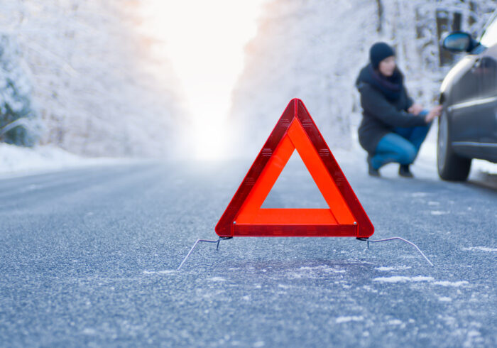 découvrez nos conseils pratiques pour prévenir et résoudre les pannes automobiles courantes en hiver. protégez votre véhicule des rigueurs saisonnières et roulez en toute sécurité grâce à nos astuces d'experts.