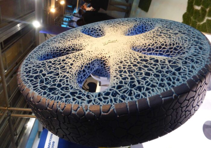 découvrez les dernières innovations en matière de pneus avec goodyear et michelin. améliorez votre sécurité et maximisez votre performance sur la route grâce à des technologies de pointe et des designs révolutionnaires. optez pour des pneus qui allient durabilité et efficacité.