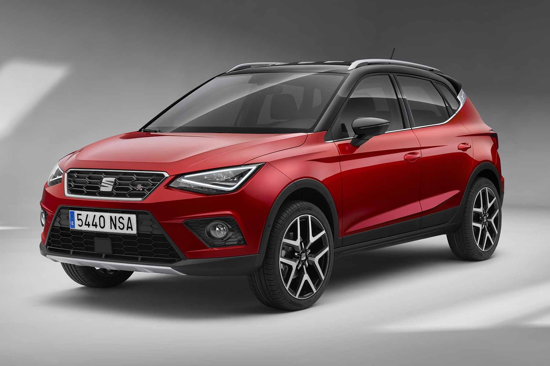 découvrez notre sélection de pneus adaptés pour votre seat arona, alliant sécurité, confort et performance sur la route. trouvez le pneu idéal pour une conduite optimale, quelles que soient les conditions météorologiques.