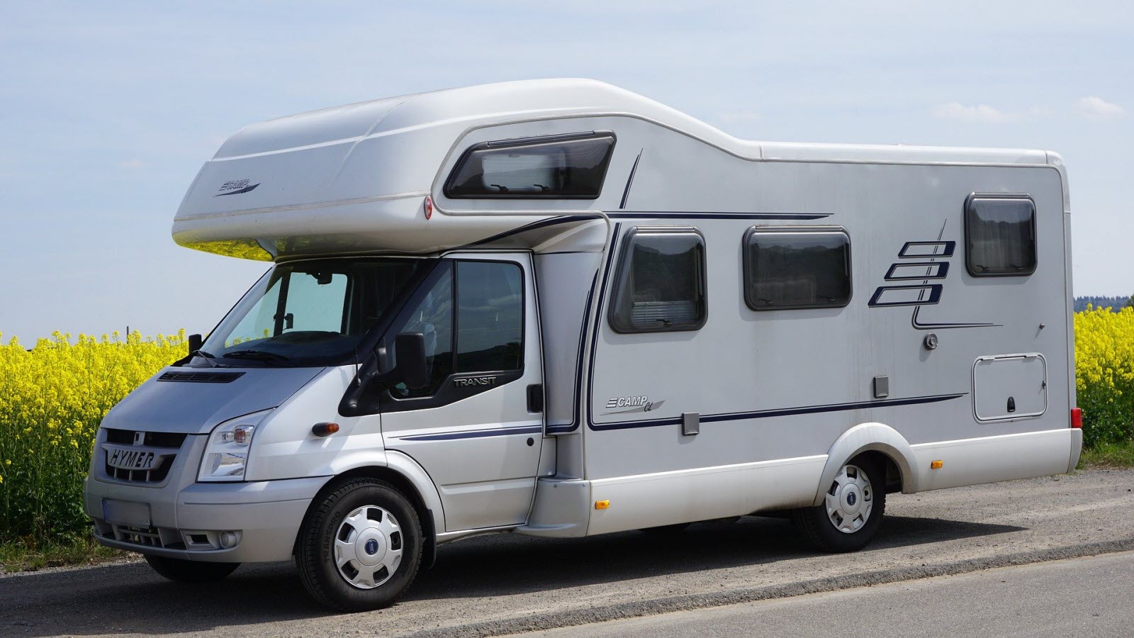 découvrez notre sélection de camping-cars abordables, parfaits pour des aventures inoubliables sans se ruiner. profitez d'un confort optimal et de fonctionnalités pratiques pour explorer la nature en toute liberté.