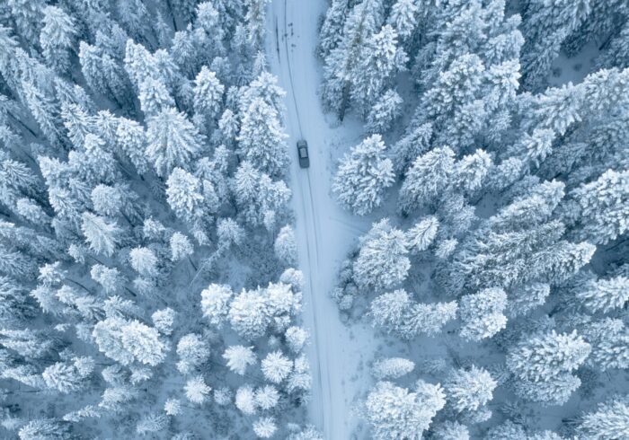 découvrez notre sélection des meilleurs pneus hiver 2016, offrant sécurité, performance et adhérence optimale sur les routes enneigées. préparez votre véhicule pour la saison froide avec les options les plus fiables et les conseils d'experts.