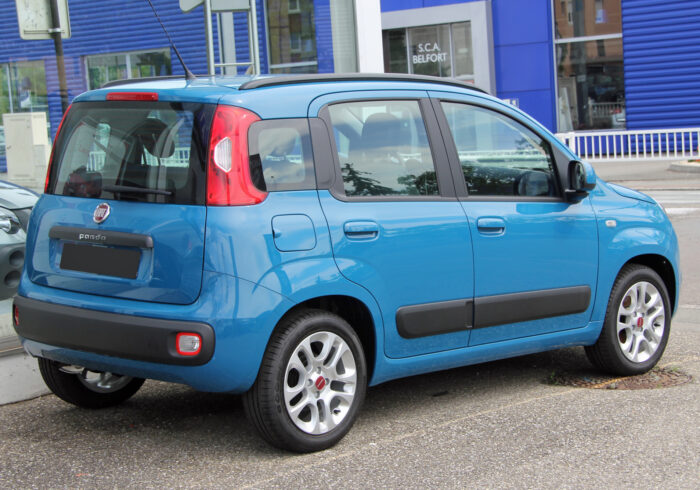 découvrez notre sélection de pneus performance spécialement conçus pour la fiat panda iii. améliorez l'adhérence, la réactivité et le confort de conduite de votre véhicule avec des options adaptées à tous les styles de conduite.