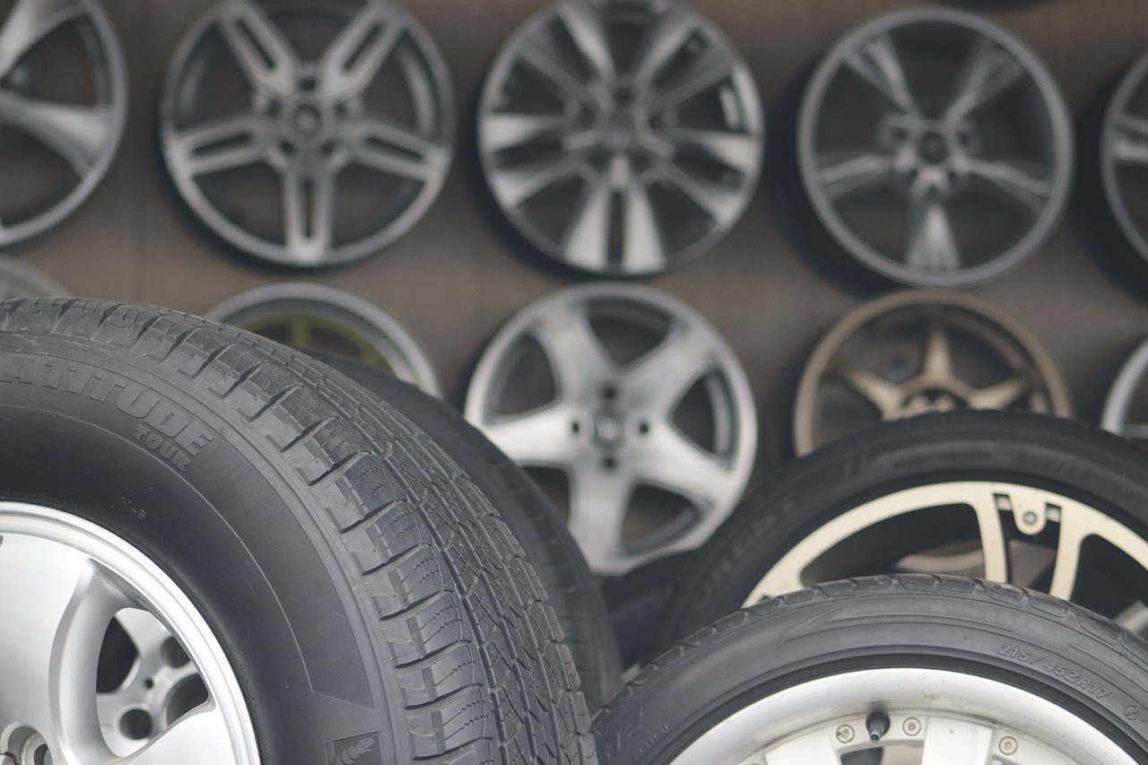 découvrez notre sélection de pneus adaptés pour la citroën c3 iii. profitez d'une conduite sécurisée et confortable grâce à nos pneus de haute qualité, conçus pour optimiser la performance et la durabilité de votre véhicule. comparez les options et trouvez le meilleur rapport qualité-prix pour améliorer votre expérience de conduite.
