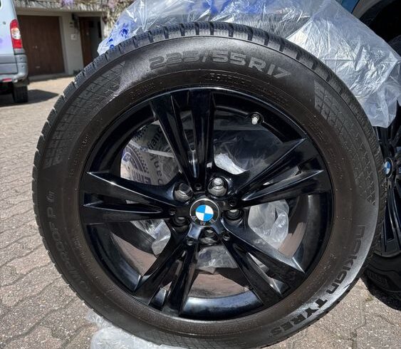 découvrez notre large sélection de pneus adaptés à la bmw x1, offrant performance et sécurité sur la route. trouvez le modèle idéal pour améliorer le confort de conduite et la maîtrise de votre véhicule. commandez dès maintenant pour profiter d'offres exclusives !