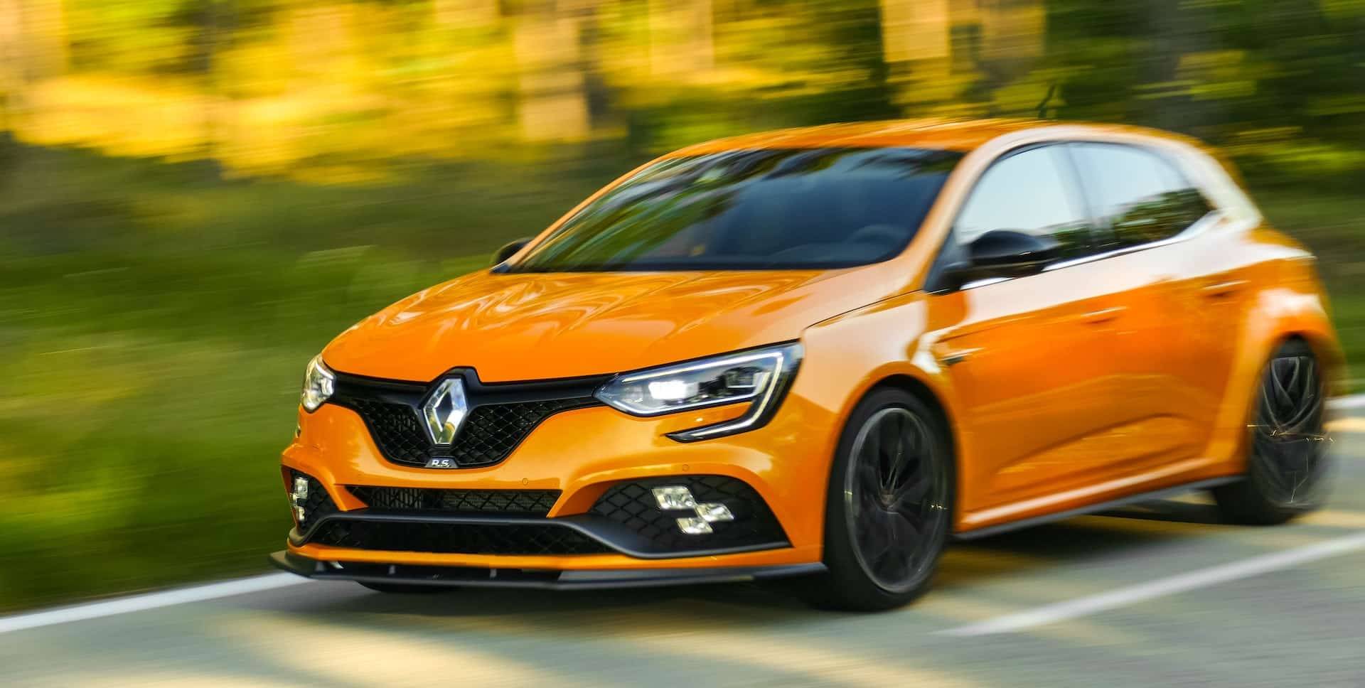 découvrez notre offre de couverture auto spécialement conçue pour les jeunes conducteurs. profitez de tarifs avantageux, d'une protection adaptée à vos besoins et de conseils expertes pour rouler en toute sécurité. souscrivez dès maintenant et prenez la route en toute confiance !