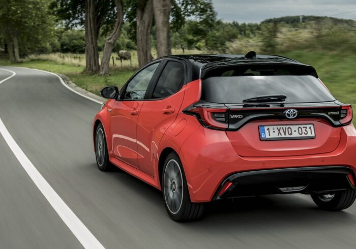 découvrez comment les voitures hybrides sont idéales pour les jeunes conducteurs ! alliant économies de carburant, respect de l'environnement et technologies innovantes, ces véhicules offrent une conduite agréable et accessible. explorez les meilleurs modèles adaptés à votre style de vie et faites le choix durable dès aujourd'hui.