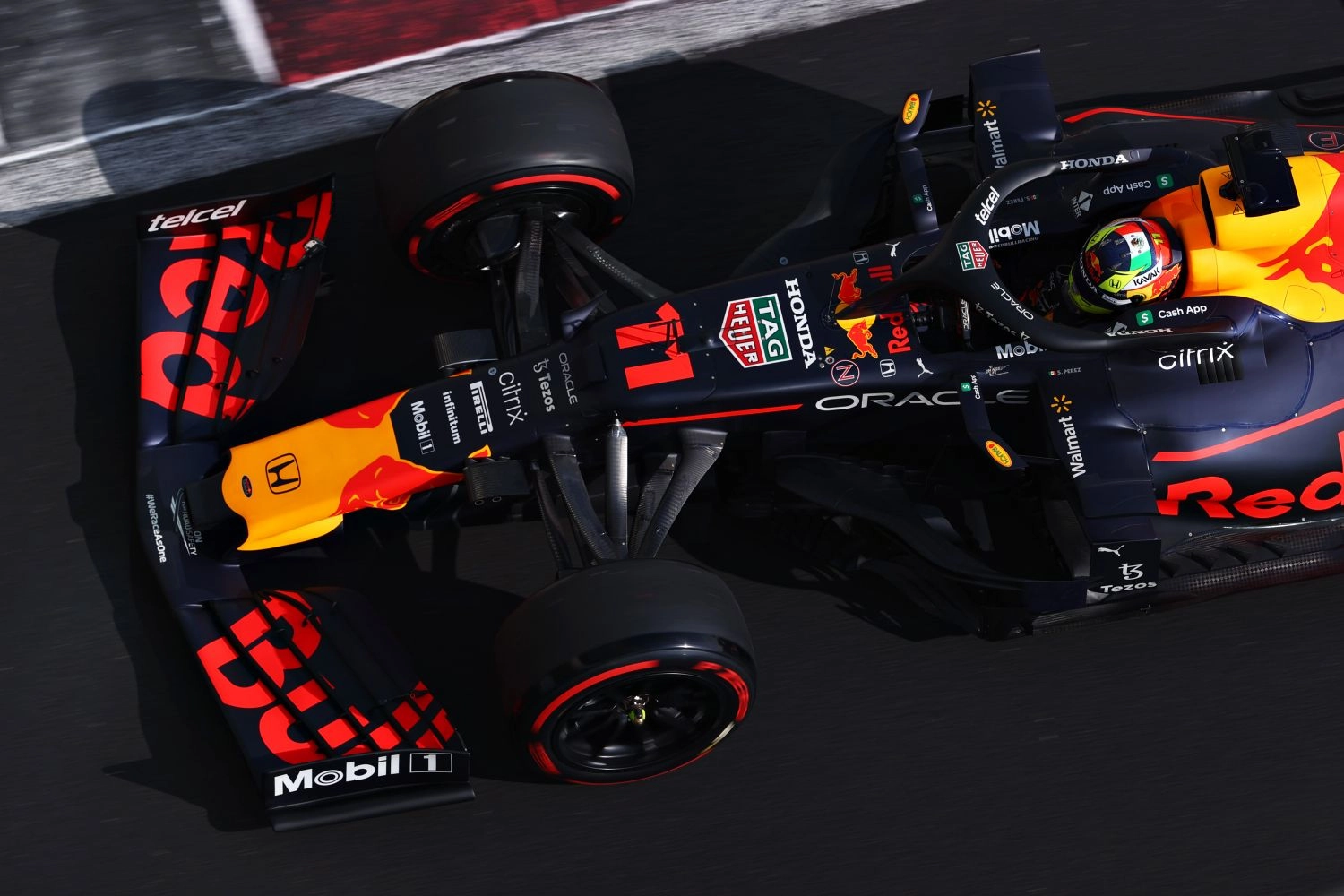découvrez notre sélection de pneus 18 pouces pour f1 2016, alliant performance et technologie avancée. optimisez votre expérience de conduite avec des pneus adaptés aux exigences de la compétition. commandez maintenant et vivez l'adrénaline sur piste !