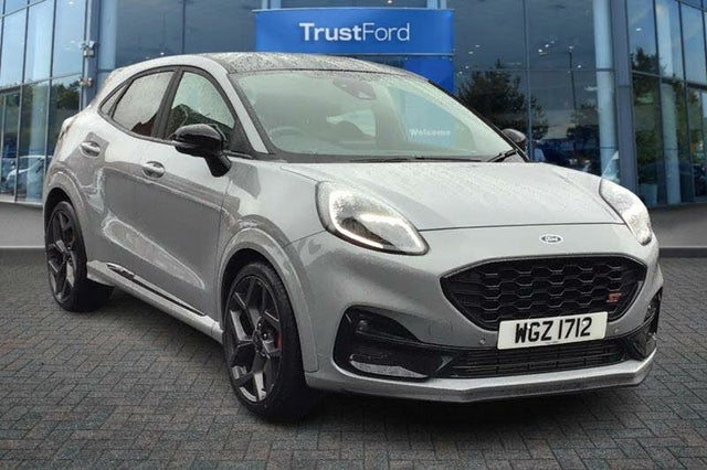 découvrez le ford puma, un suv affirmé alliant élégance, performance et technologies de pointe. avec son design audacieux et son espace intérieur optimisé, le puma est le compagnon idéal pour vos aventures urbaines et routières.