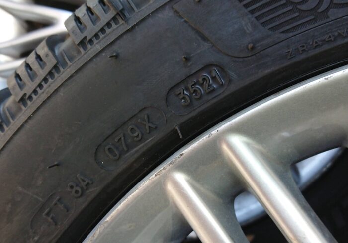 découvrez l'analyse détaillée du pneumatique michelin alpin 6, ses performances sur routes enneigées, sa durabilité exceptionnelle, et les avantages qu'il offre pour une conduite en toute sécurité pendant l'hiver. informez-vous sur ses caractéristiques techniques et faites le meilleur choix pour votre véhicule.