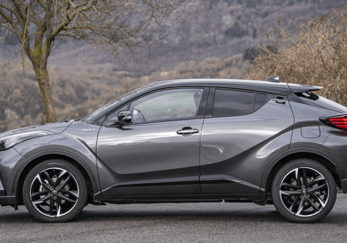 découvrez notre sélection de pneus adaptés au toyota c-hr, alliant performance, sécurité et confort. trouvez le modèle idéal pour optimiser la conduite de votre suv, que ce soit en ville ou sur route.