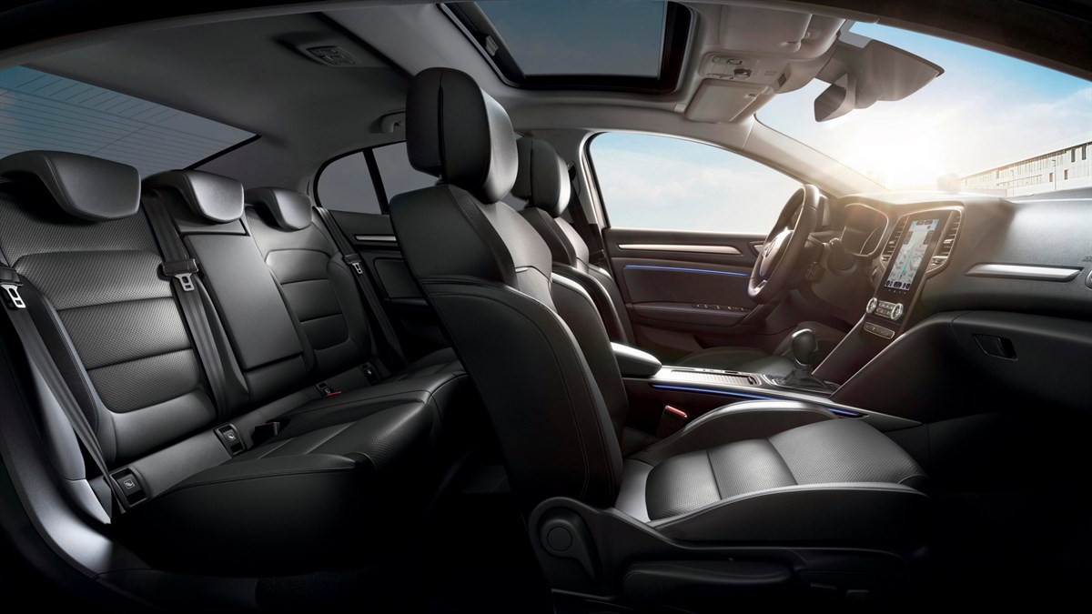 découvrez notre sélection de pneus adaptés à la renault megane iv. optimisez la performance, la sécurité et le confort de conduite de votre véhicule avec nos pneus de qualité, spécialement conçus pour répondre aux exigences de votre megane iv. faites le choix d'une conduite sûre et agréable sur toutes les routes.