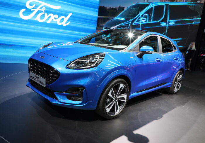 découvrez notre sélection de pneus adaptés pour votre ford puma. alliez performance, sécurité et confort de conduite avec des modèles spécialement conçus pour optimiser les performances de votre véhicule. explorez nos offres et trouvez le pneu idéal pour votre ford puma dès aujourd'hui !