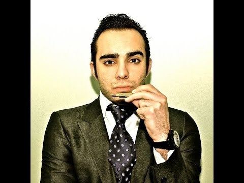 découvrez le parcours inspirant d'akram ojjeh junior, une figure montante dans son domaine, alliant passion et compétences pour réaliser des projets innovants. suivez son ascension et ses contributions remarquables.