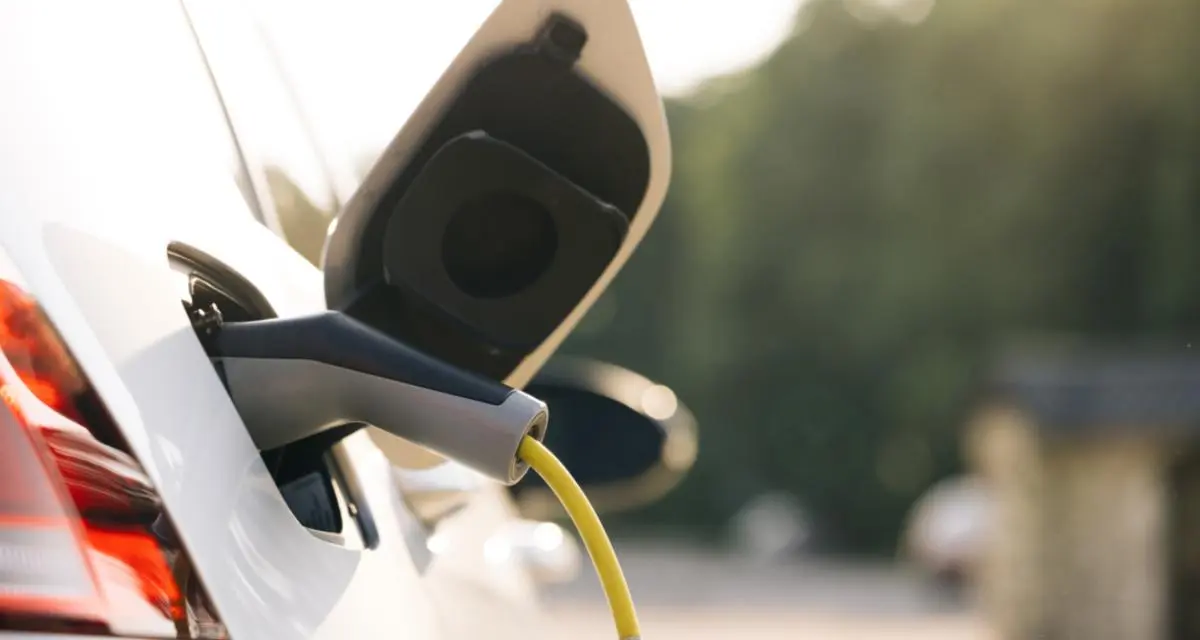 découvrez nos solutions d'assurances auto spécialement conçues pour les véhicules électriques, offrant une couverture complète à des prix abordables. protégez votre éco- véhicule tout en réalisant des économies!
