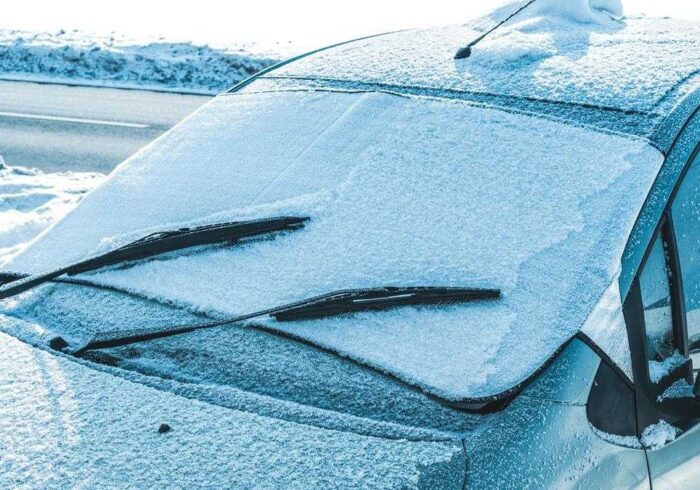 découvrez nos conseils essentiels pour une conduite hivernale sécurisée. apprenez à adapter votre conduite aux conditions climatiques rigoureuses, à équiper votre véhicule pour l'hiver et à éviter les dangers sur la route. restez en sécurité tout au long de la saison froide.