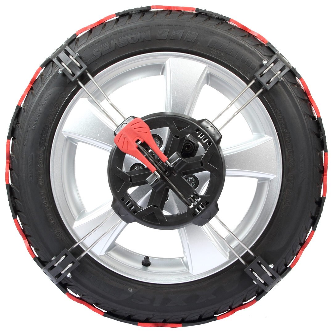 découvrez notre sélection de chaînes à neige pour pneus, idéales pour améliorer l'adhérence et la sécurité sur les routes enneigées. assurez-vous des trajets sereins cet hiver grâce à nos produits de qualité, faciles à installer et adaptés à tous types de véhicules.