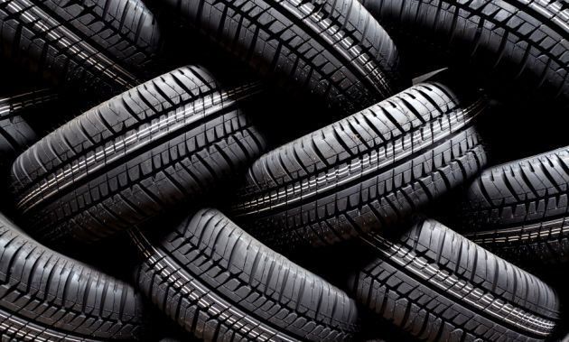 découvrez comment choisir les pneus idéaux pour votre véhicule. notre guide vous aide à comprendre les différents types de pneus, leur utilisation et les critères essentiels à considérer pour garantir sécurité et performance sur la route.