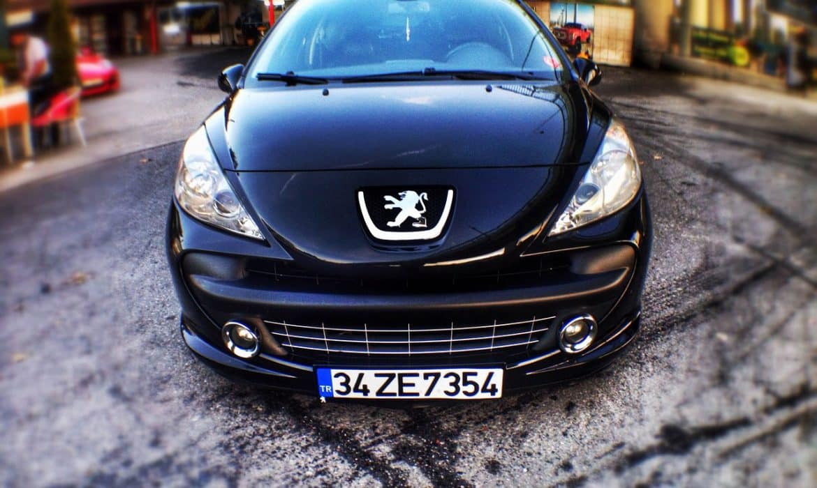 découvrez notre guide complet pour vous aider à faire le meilleur choix lors de l'achat d'une voiture d'occasion. comparez les modèles, vérifiez les prix et bénéficiez de conseils d'experts pour trouver le véhicule qui correspond à vos besoins et votre budget.