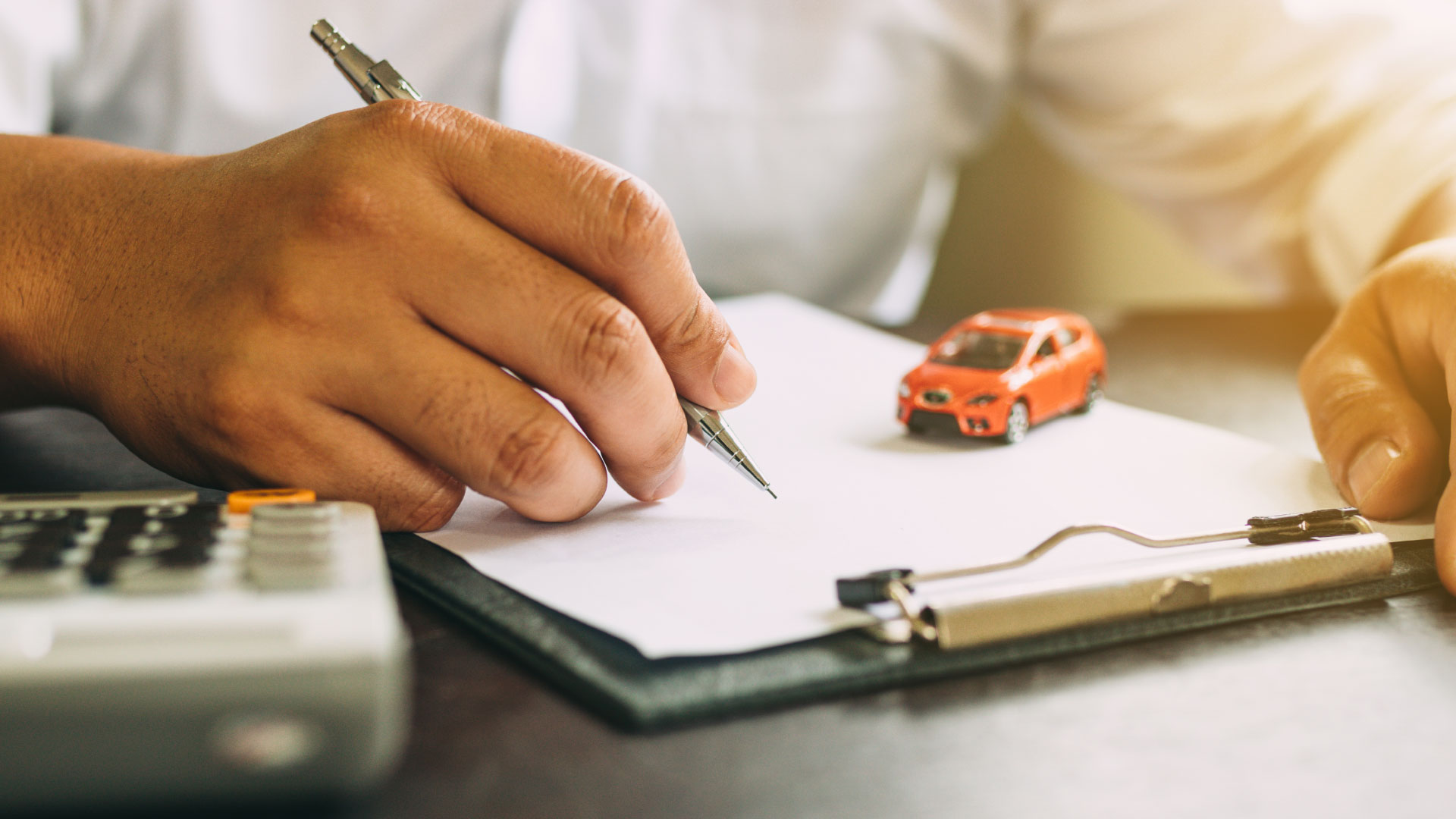 obtenez rapidement un devis pour votre assurance auto et comparez les meilleures offres du marché. profitez de tarifs compétitifs et d'une couverture adaptée à vos besoins.