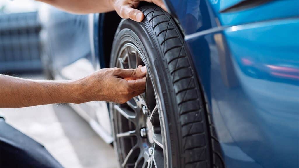 découvrez les dimensions des pneus pour votre twingo afin d'optimiser sa performance et sa sécurité sur la route. trouvez les informations essentielles pour choisir les pneus adaptés à votre véhicule.