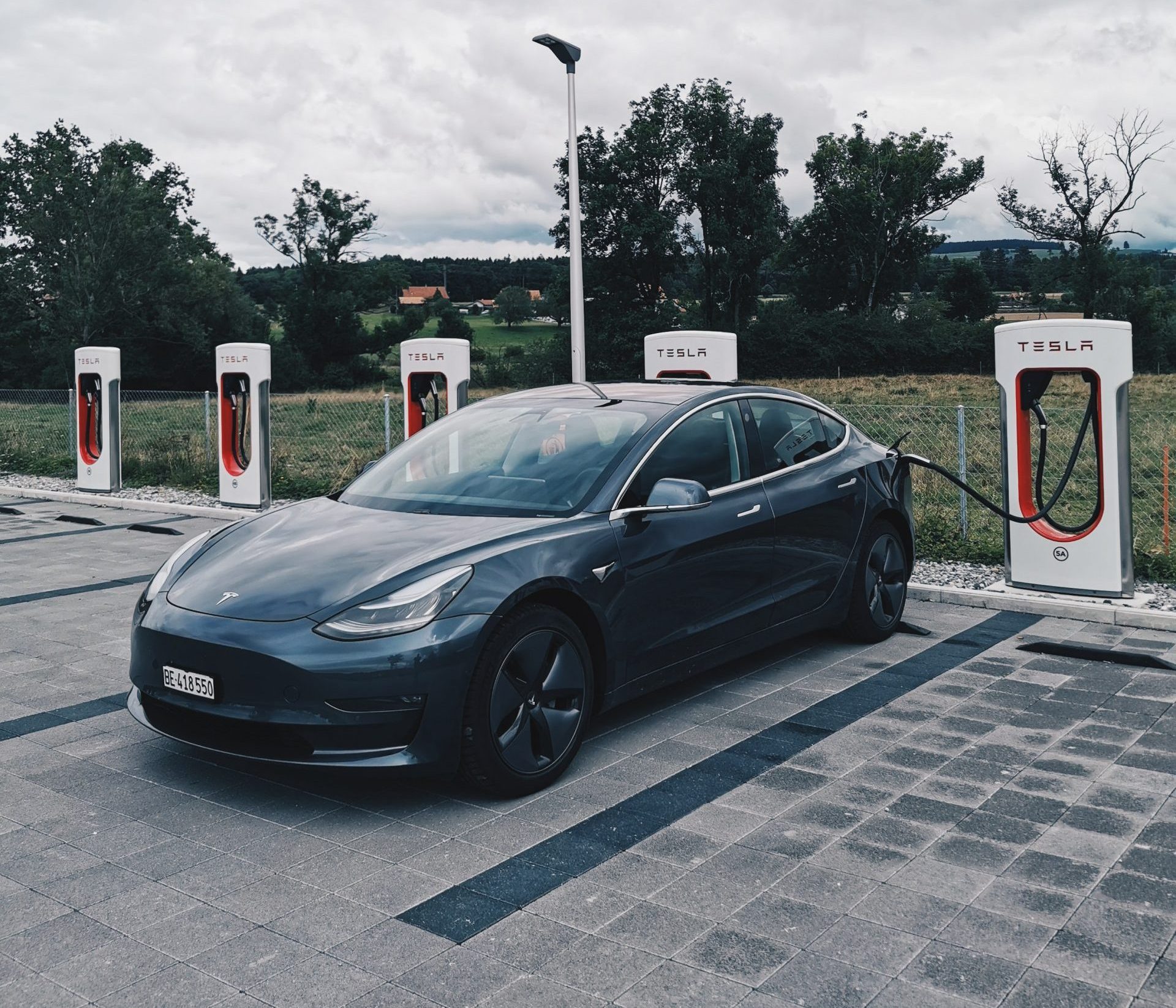 découvrez les meilleures options de financement pour les jeunes souhaitant acquérir une voiture électrique. profitez d'aides financières, de prêts avantageux et de conseils pour un futur durable sur la route.