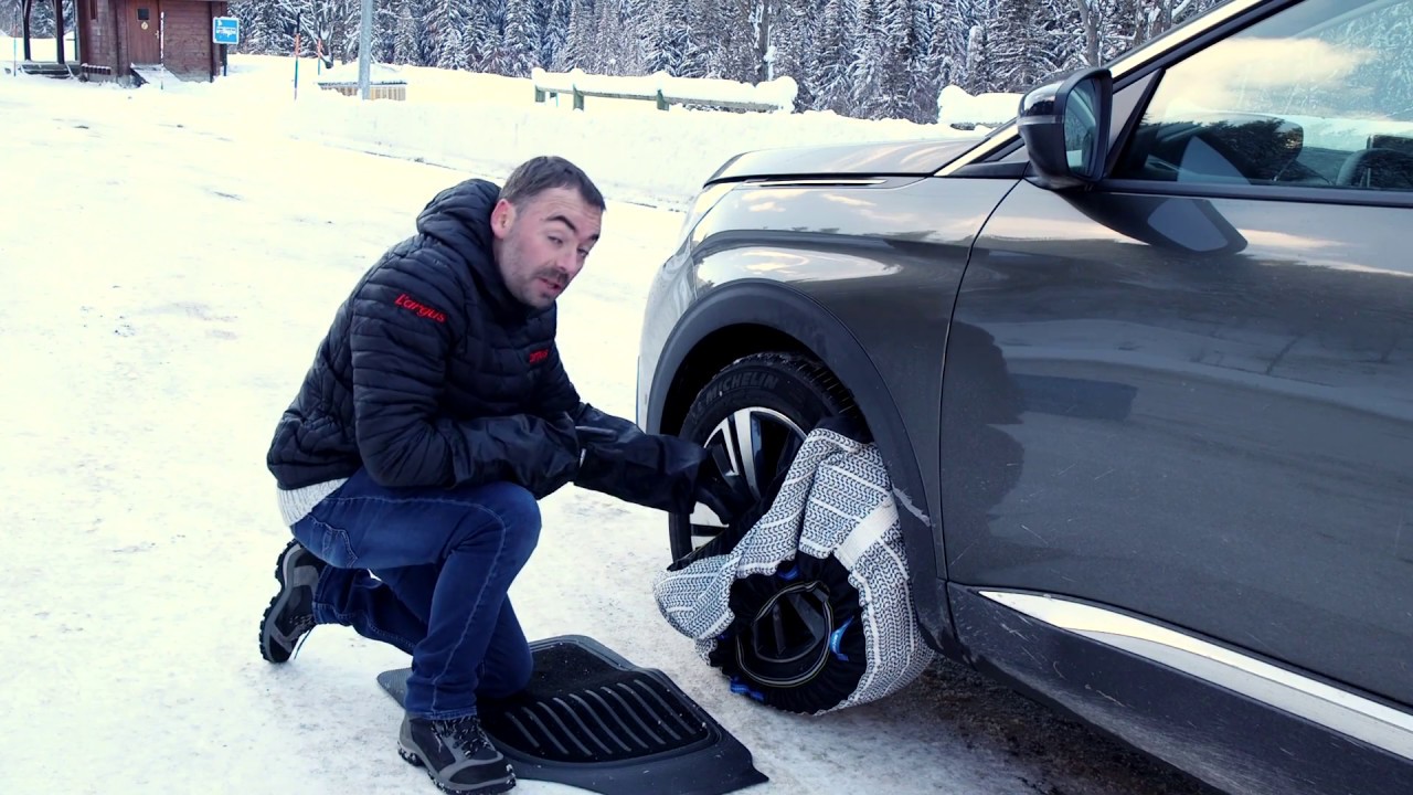 découvrez notre guide complet sur les chaussettes neige : des conseils pour choisir la paire idéale, les matériaux à privilégier pour garder vos pieds au chaud et au sec, accompagnés de recommandations de produits adaptés à toutes vos aventures hivernales.