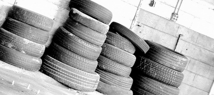 découvrez l'importance cruciale des pneus pour la sécurité, la performance et l'économie de carburant de votre véhicule. apprenez comment un bon entretien et le choix des pneus adaptés peuvent améliorer votre conduite et prolonger la durée de vie de vos pneus.
