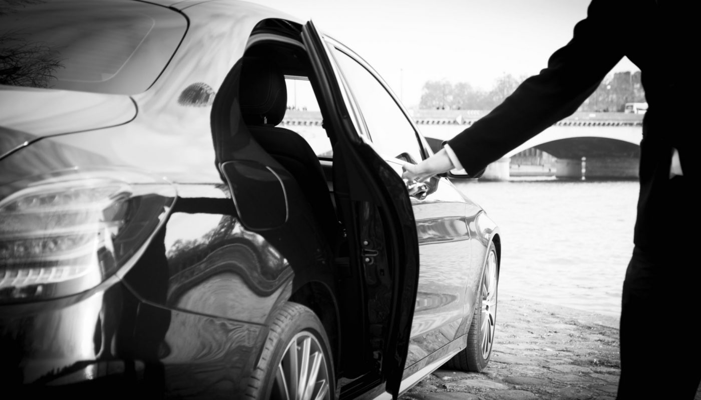 découvrez les nombreux avantages de la location de voiture avec chauffeur : confort, gain de temps, sécurité, et personnalisation de vos trajets. profitez d'un service haut de gamme pour vos déplacements professionnels ou privés.