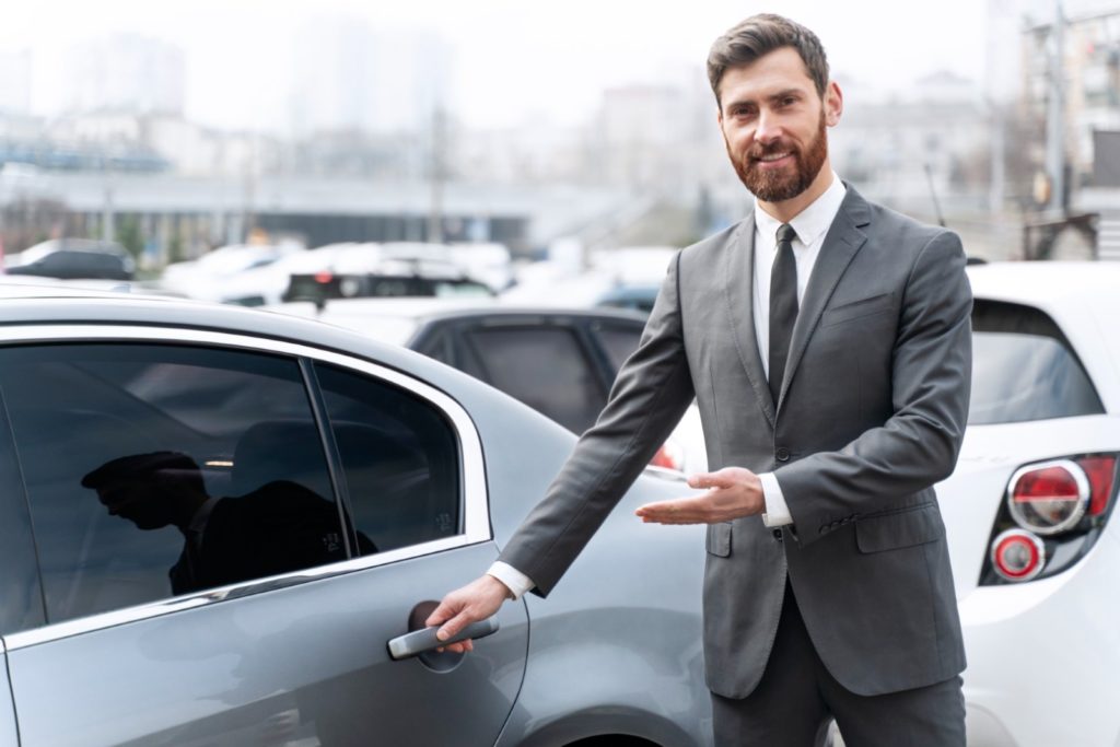 découvrez les nombreux avantages de la location de voitures avec chauffeur : confort, gain de temps, flexibilité et services personnalisés pour des trajets en toute sérénité.