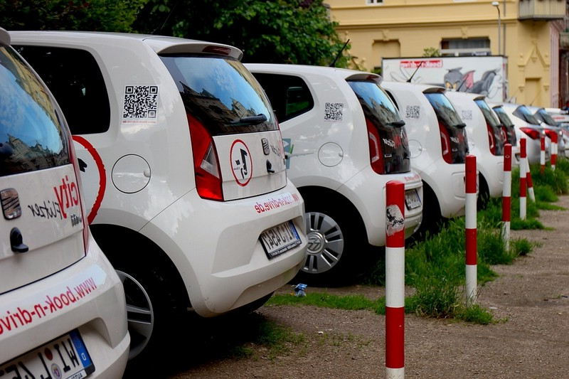 découvrez nos offres de location de voiture en france pour explorer le pays en toute liberté. choisissez parmi une large gamme de véhicules adaptés à vos besoins et profitez de tarifs compétitifs. réservez dès maintenant votre voiture et partez à l'aventure!
