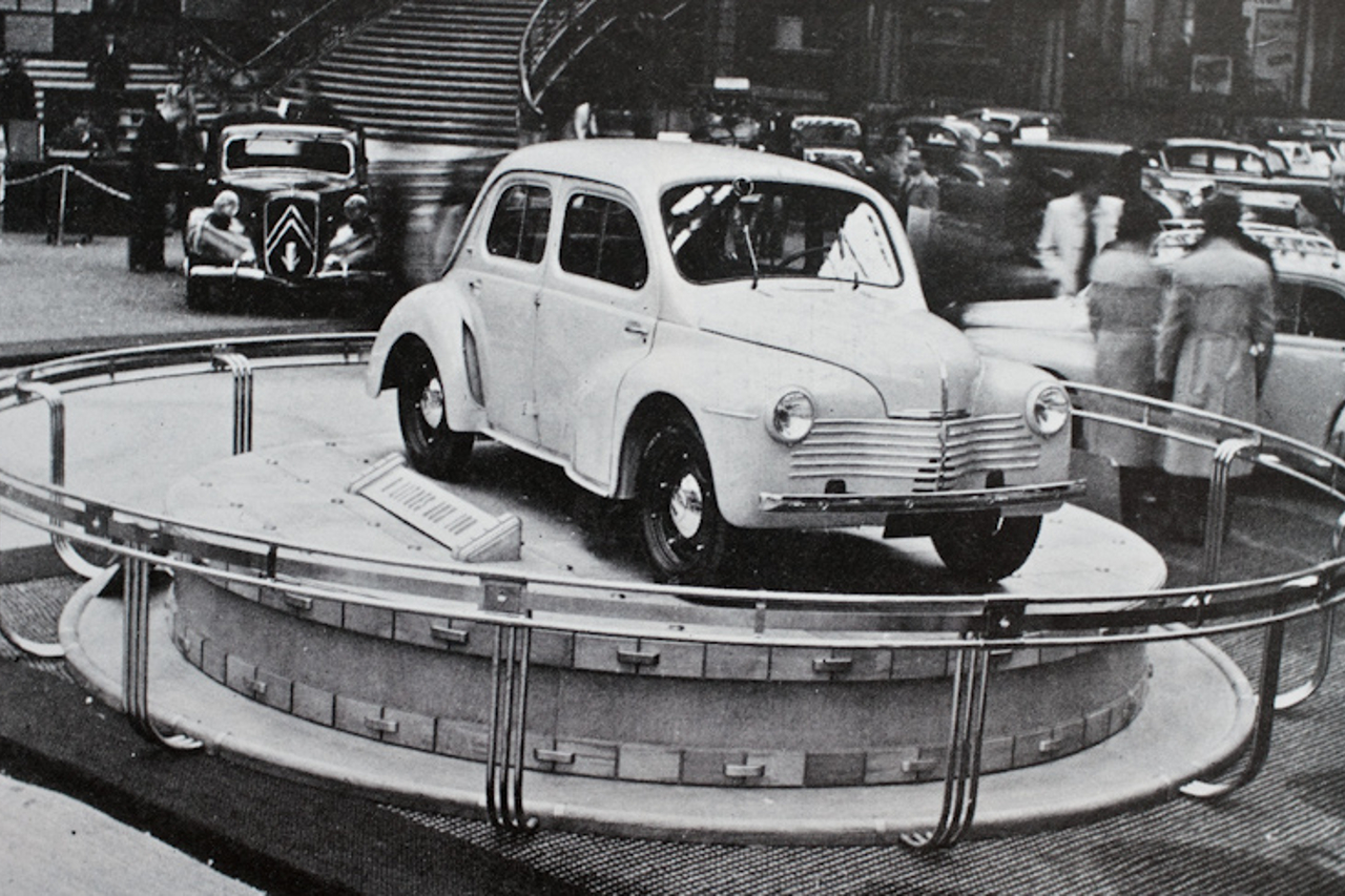 découvrez les modèles emblématiques de renault, symbole d'innovation et de design. plongez dans l'histoire de ces voitures iconiques qui ont marqué l'automobile et continuent d'inspirer passion et admiration chez les amateurs et les conducteurs.