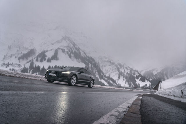 découvrez les pneus été nokian, spécialement conçus pour garantir une excellente adhérence et sécurité sur routes humides. profitez d'une conduite stable et fiable, même sous la pluie, grâce à la technologie avancée de nokian.