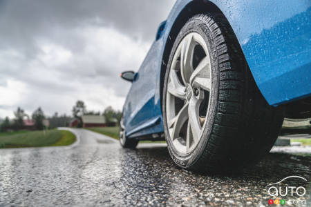 découvrez le tout nouveau pneu nokian, alliant performance, sécurité et durabilité pour tous vos déplacements. idéal pour affronter toutes les conditions météorologiques, ce pneu innovant garantit une conduite optimale et un confort inégalé. ne manquez pas l'occasion de profiter de la technologie de pointe de nokian pour votre véhicule.