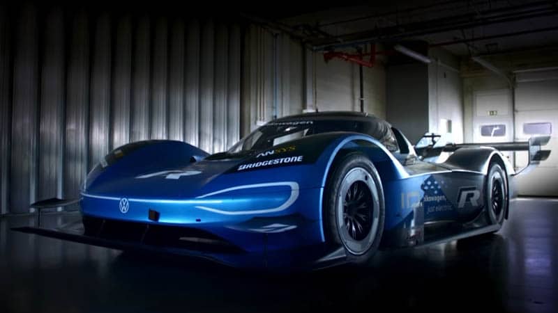 découvrez l'origine fascinante des voitures électriques, une innovation qui révolutionne le secteur automobile. plongez dans l'histoire des technologies durables, des pionniers aux défis actuels, et comprenez comment ces véhicules respectueux de l'environnement façonnent l'avenir de la mobilité.