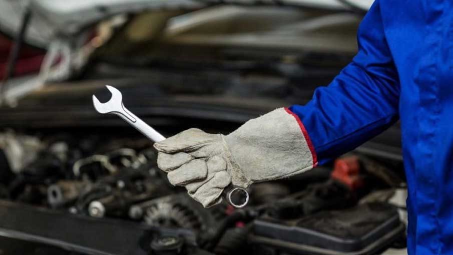 découvrez comment prévenir et gérer les pannes automobiles courantes en hiver. nos conseils pratiques vous aideront à garantir la fiabilité de votre véhicule pendant les mois froids et à éviter les désagréments liés aux conditions météorologiques.