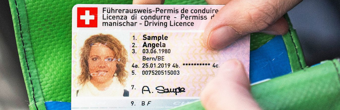 obtenez votre permis de conduire rapidement grâce à notre formation accélérée. nos cours flexibles et notre équipe d'experts vous accompagnent à chaque étape pour réussir votre examen et prendre la route en toute confiance.