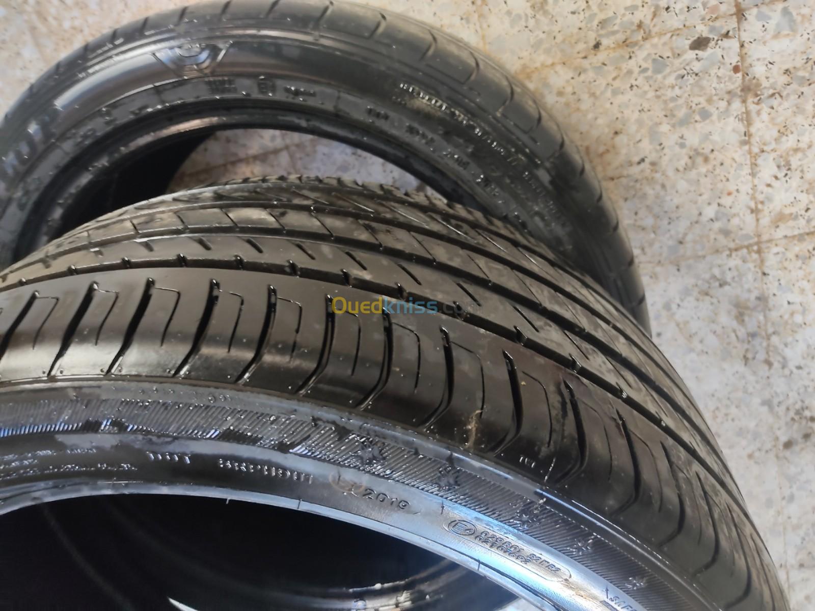 découvrez notre sélection de pneus pour audi q3, offrant performance et sécurité sur la route. que vous recherchiez des pneus d'été, d'hiver ou toutes saisons, trouvez le modèle adapté à votre véhicule et améliorez votre expérience de conduite.
