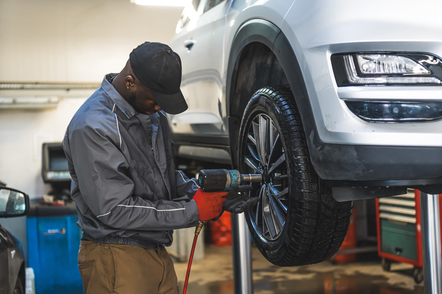 découvrez les pneus auto-réparants : la solution idéale pour une conduite sereine et sans tracas. profitez d'une technologie innovante qui répare automatiquement les crevaisons, offrant sécurité et performance sur la route. ne laissez plus les soucis de pneus vous ralentir !