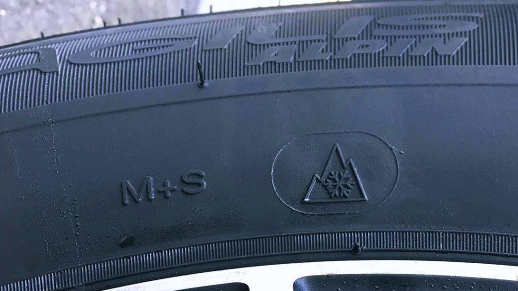 découvrez notre sélection de pneus été pour camping-car, alliant performance, sécurité et confort de conduite. profitez de vos voyages estivaux en toute tranquillité avec des pneus adaptés à vos besoins.