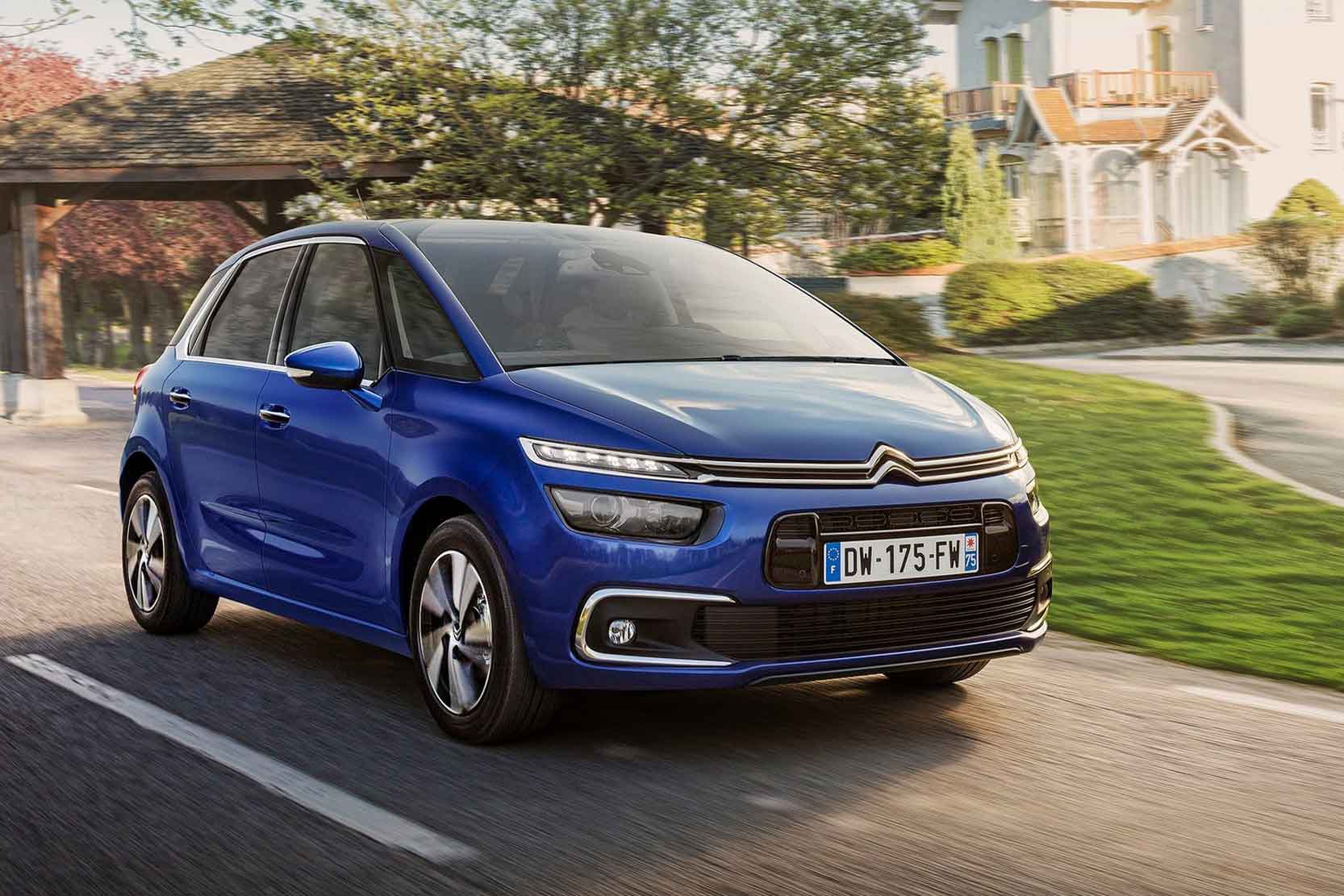 découvrez notre sélection de pneus pour citroën c4 spacetourer, offrant performance et sécurité sur tous les types de routes. trouvez le pneu idéal qui répond à vos besoins et améliore le confort de conduite de votre véhicule.